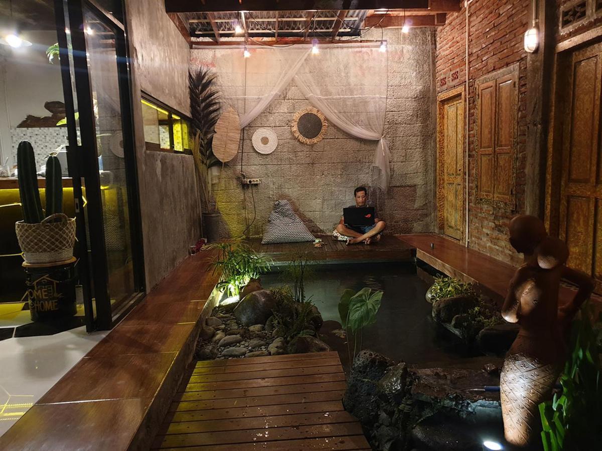 Happy House Bnb Bromo Backpacker プロボリンゴ エクステリア 写真