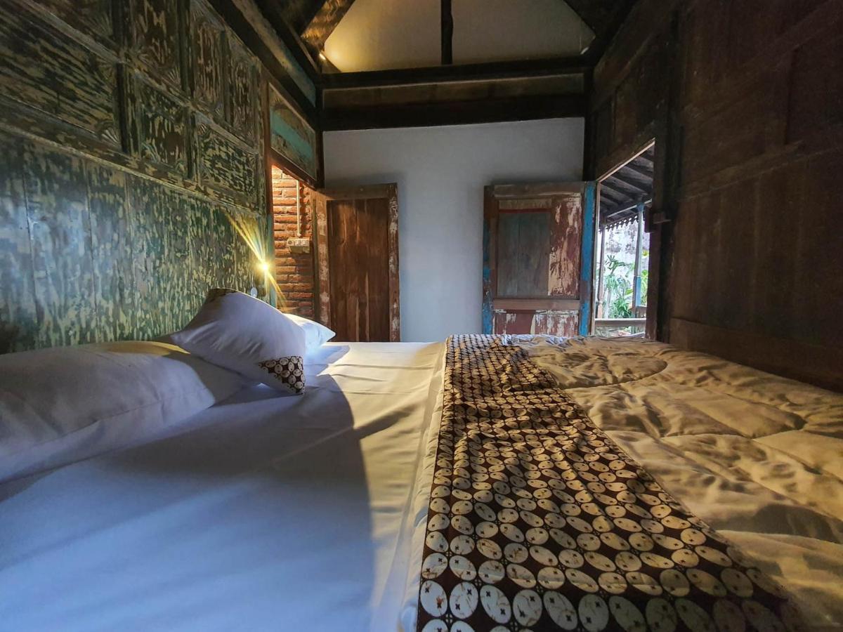 Happy House Bnb Bromo Backpacker プロボリンゴ エクステリア 写真