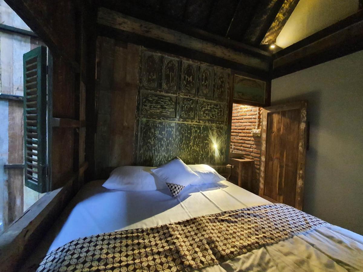 Happy House Bnb Bromo Backpacker プロボリンゴ エクステリア 写真